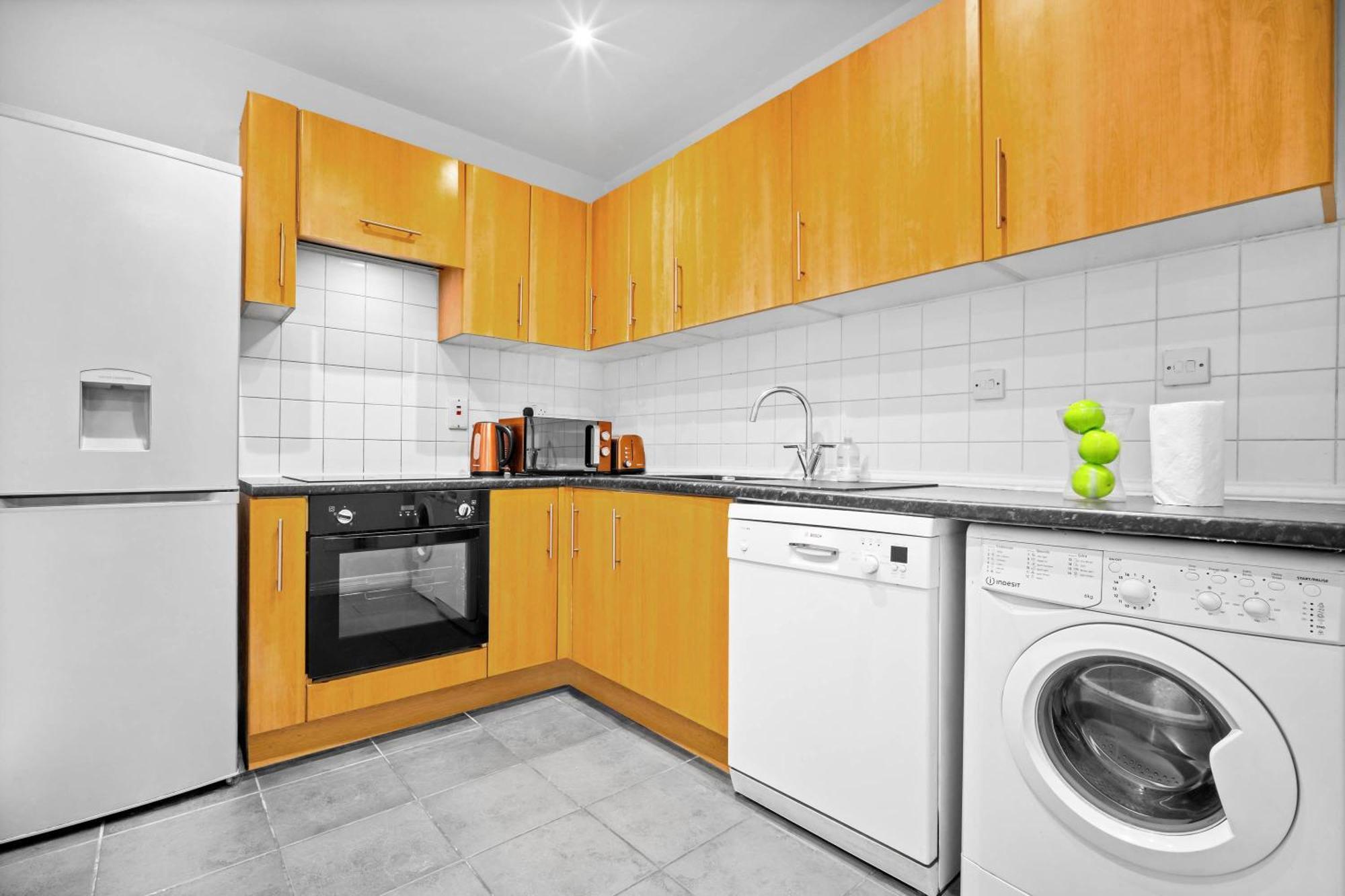 Luxury Two Bedroom Apartment - City Ceentre - Balcony - Jq - Netflix & Wifi - 11B Birmingham Exterior photo